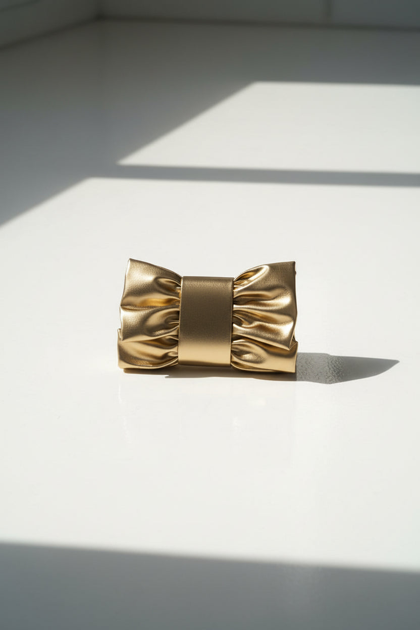 Golden Whisper Schleifen-Clutch