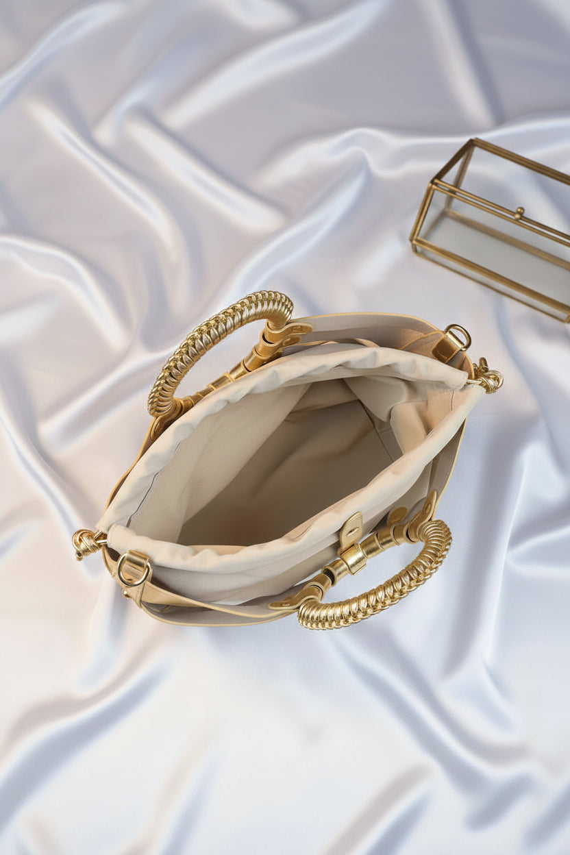 Aurora Arc Clutch