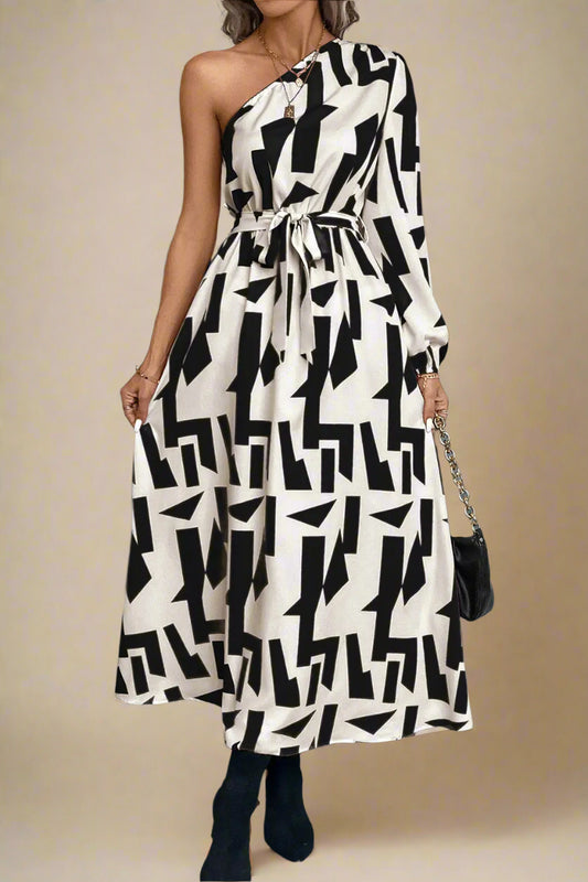 3f8c878d1e99426bbef09a6755a1e07f-Max