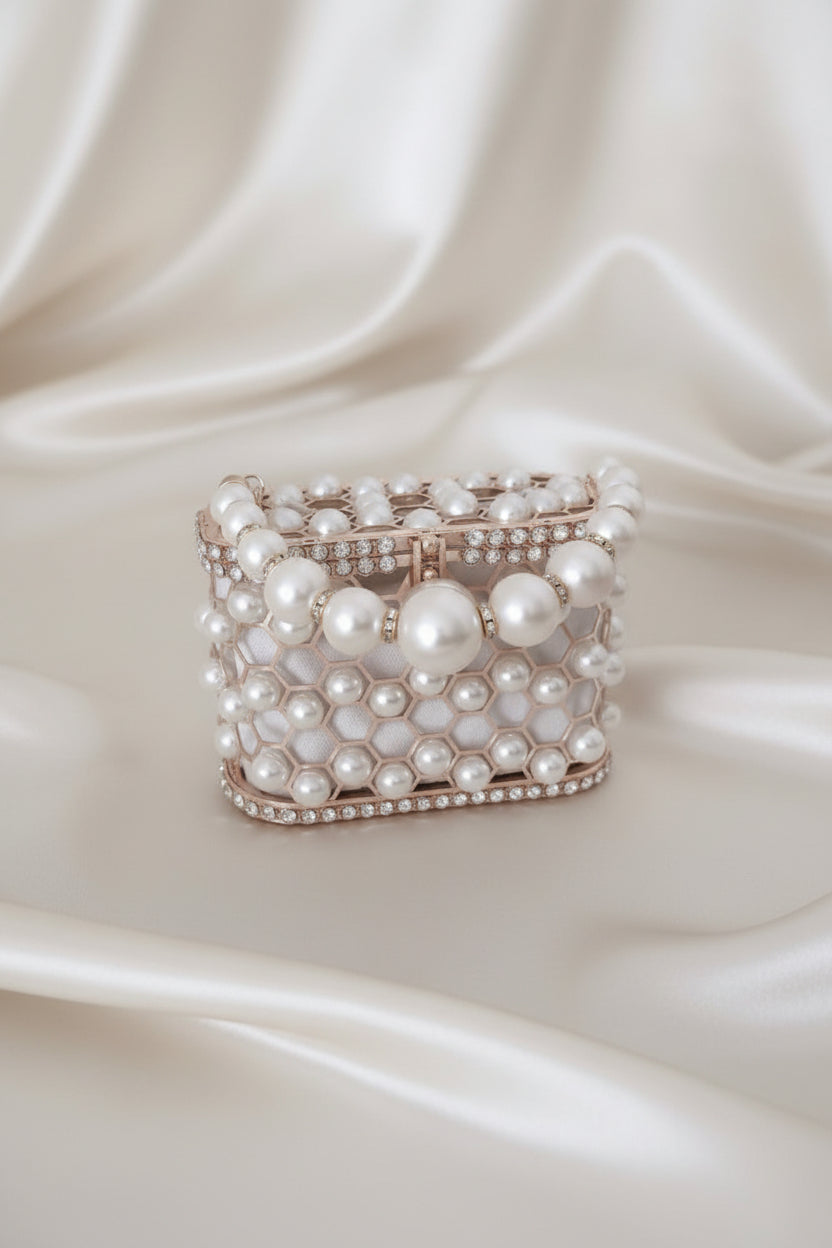 Luna Pearl Radiance Clutch – Elegant Metal Wedding & Evening Handbag