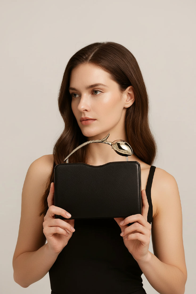 Éclat Sculpt Clutch