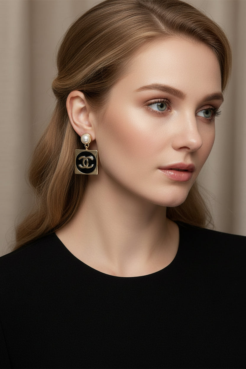 Midnight Pearl Contrast Drop Earrings