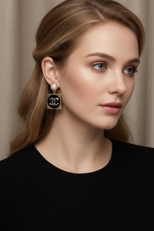 Midnight Pearl Contrast Drop Earrings