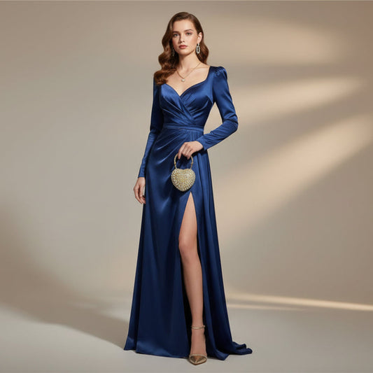 Small Bling Heart Shape Diamond Evening Clutch