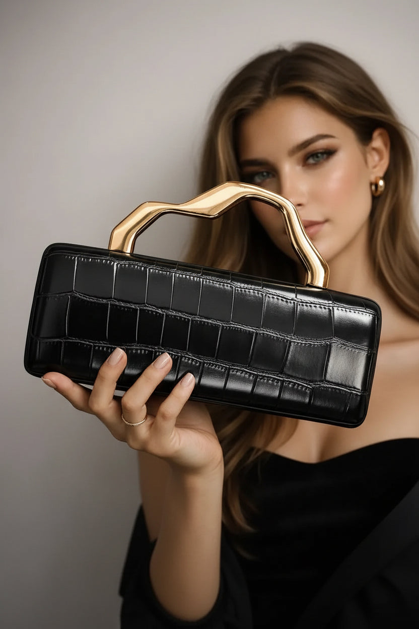 Lumière Frame Clutch