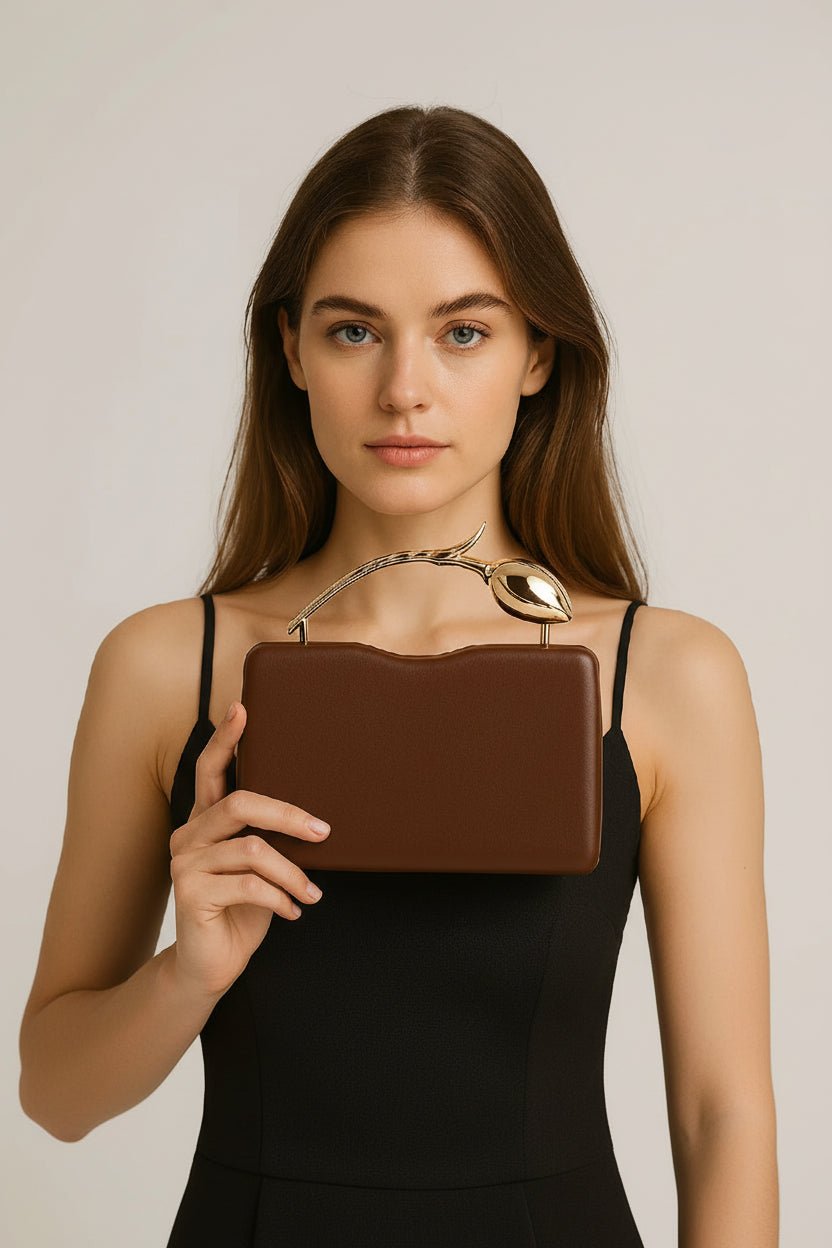 Éclat Sculpt Clutch