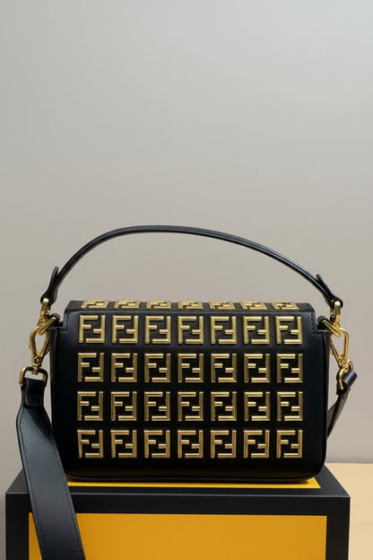 Baguette Logo Pequin Bag