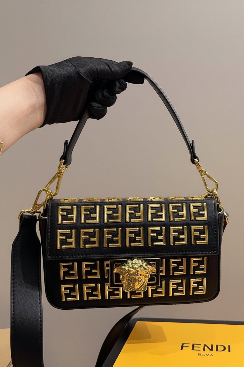 Baguette Logo Pequin Bag